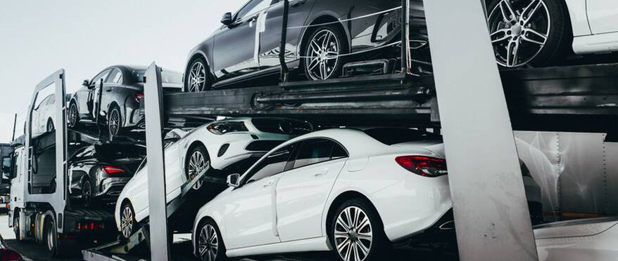 Užrašai iš „AsstrA“ automobilių logistikos 